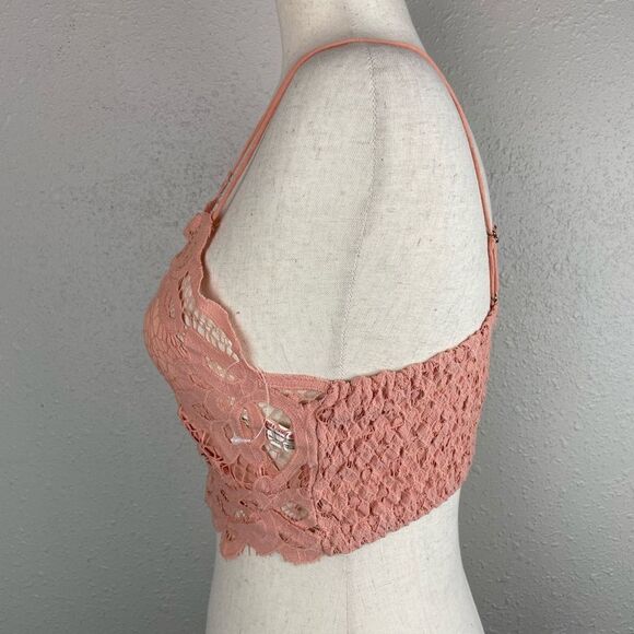 NWOT Free People Pink Lace Crop Top Size S - Picture 3 of 6
